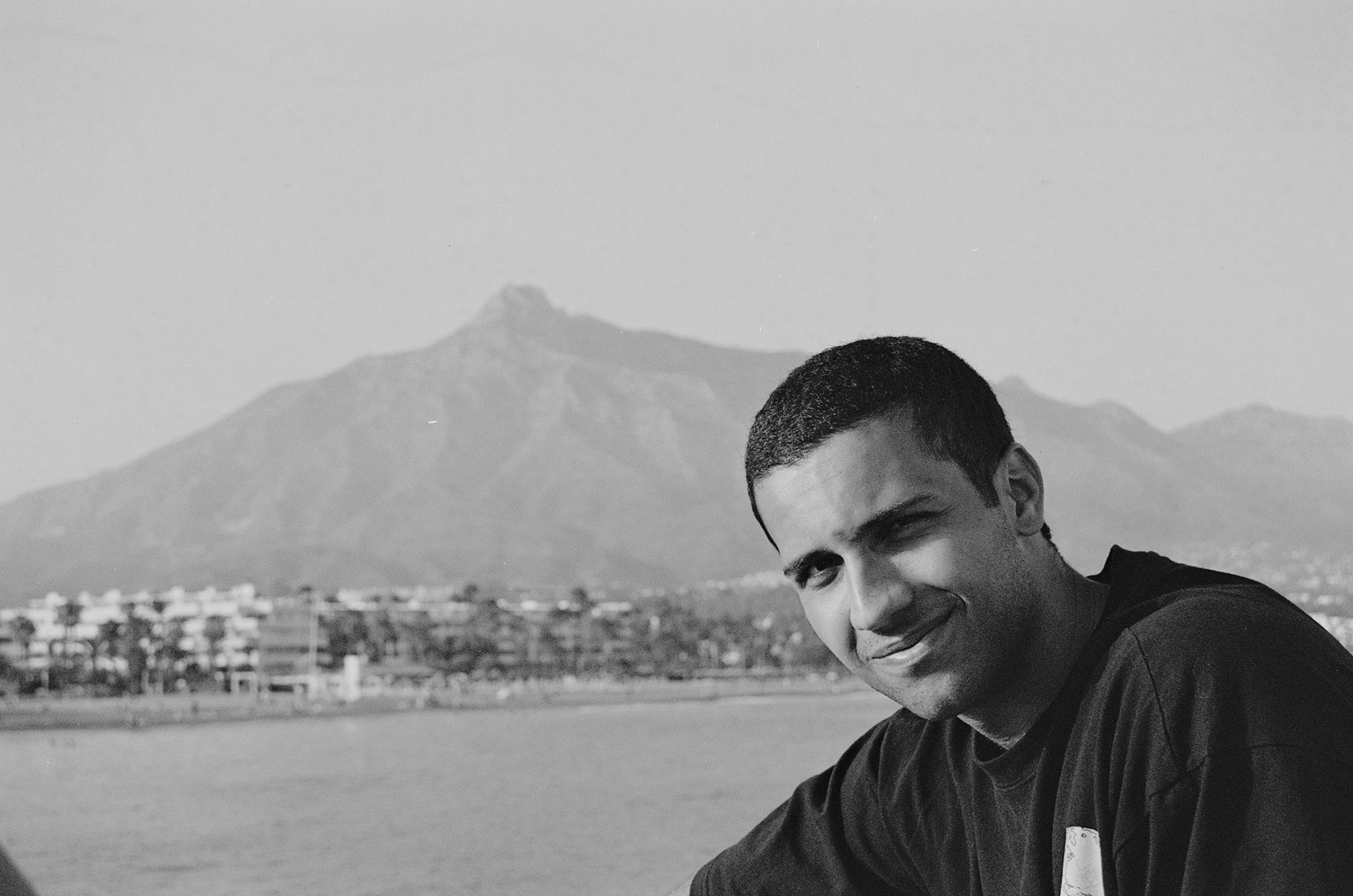 B&W Esquisse